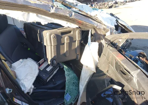 2018 Toyota Highlander Le Plus из США, поврежденный, VIN 5TDBZRFH6JS821067